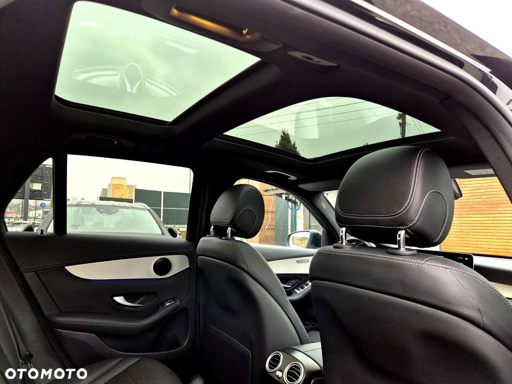 Mercedes-Benz GLC - 12