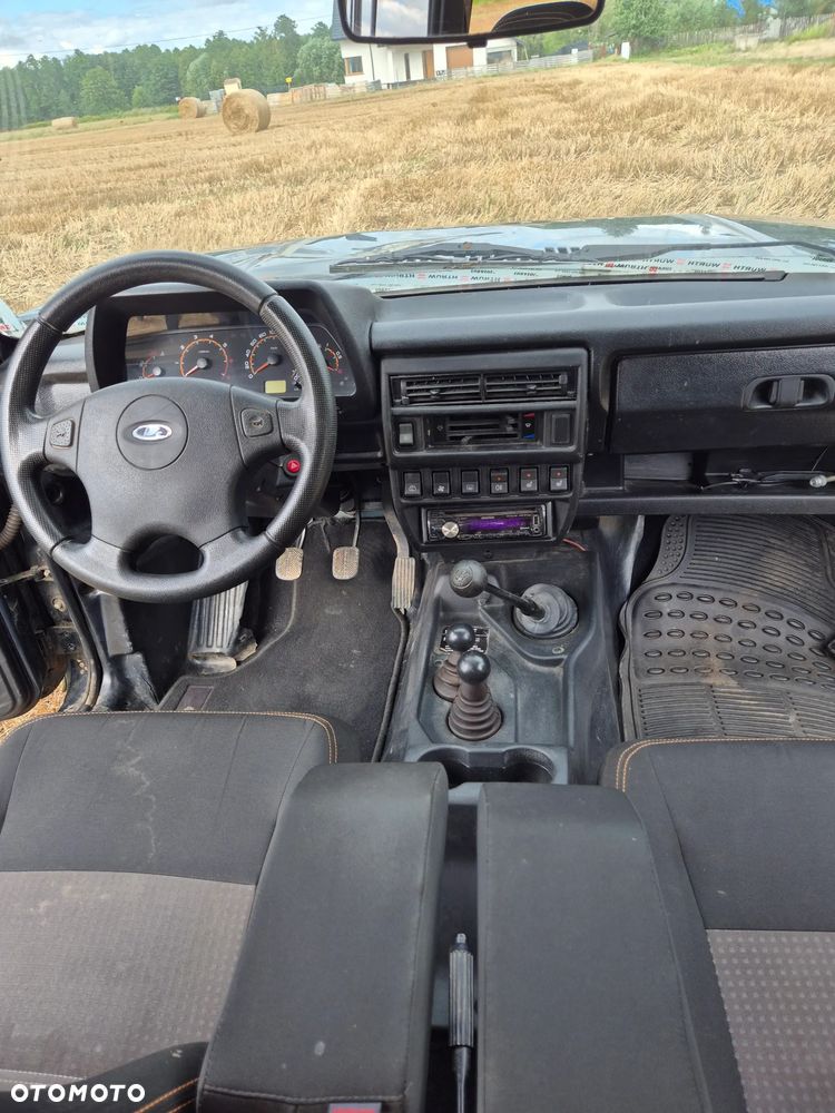 Lada Niva - 24