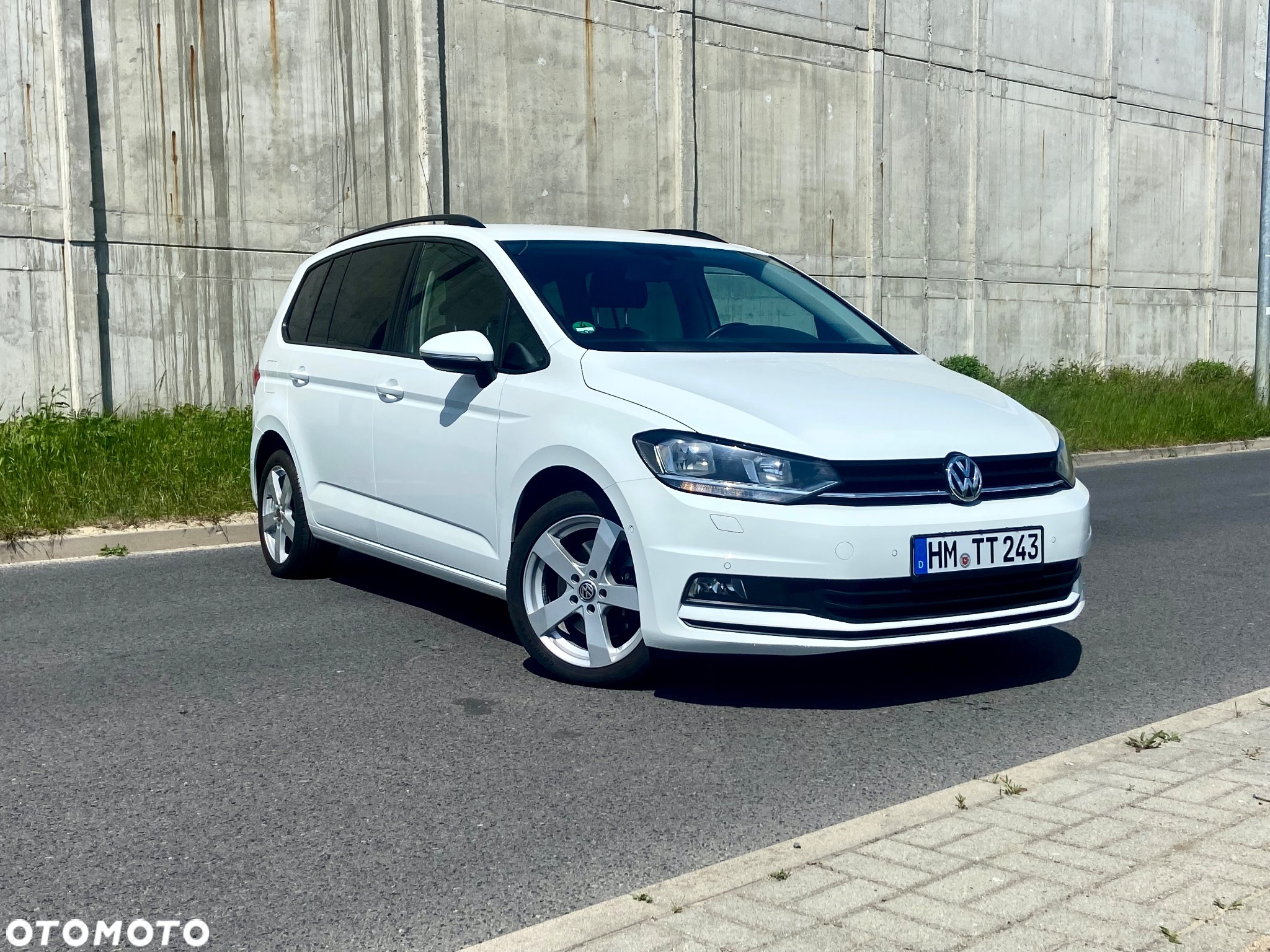 Volkswagen Touran 2.0 TDI SCR DSG Highline - 3