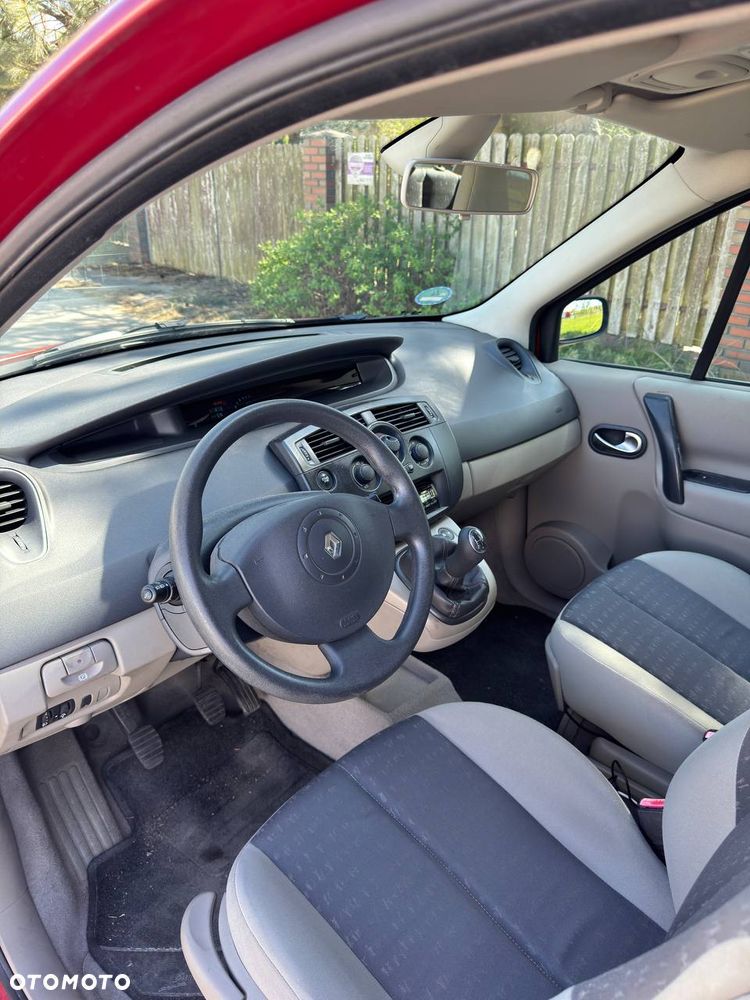 Renault Scenic 1.6 16V Authentique - 8