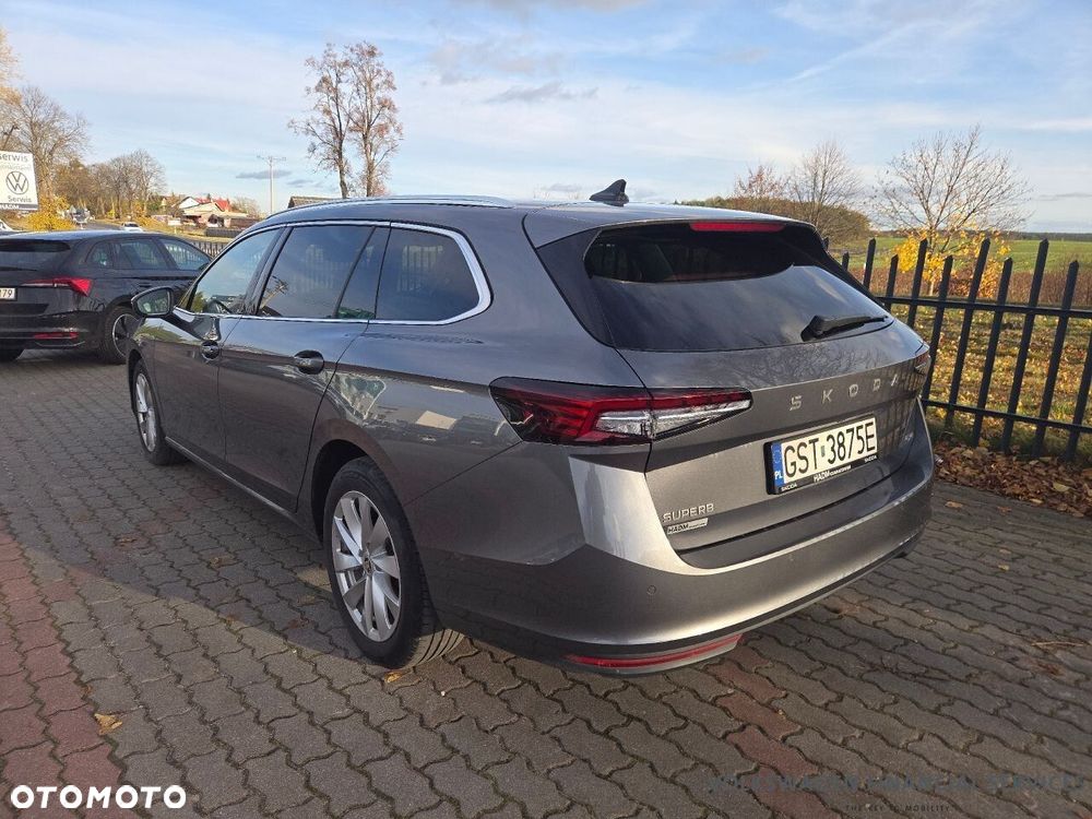 Skoda Superb 2.0 TDI SCR 4x4 Selection DSG - 4