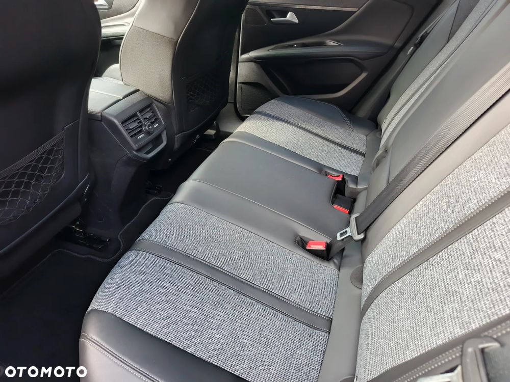 Peugeot 3008 - 11