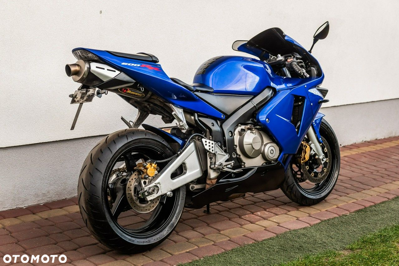 Honda CBR - 3