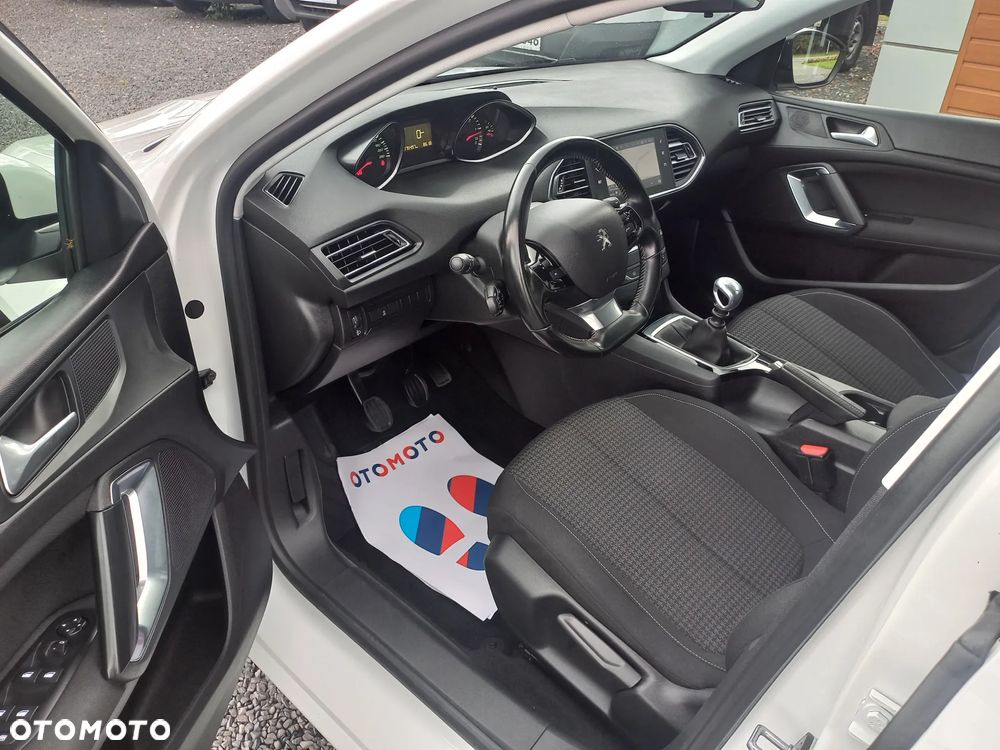 Peugeot 308 - 15