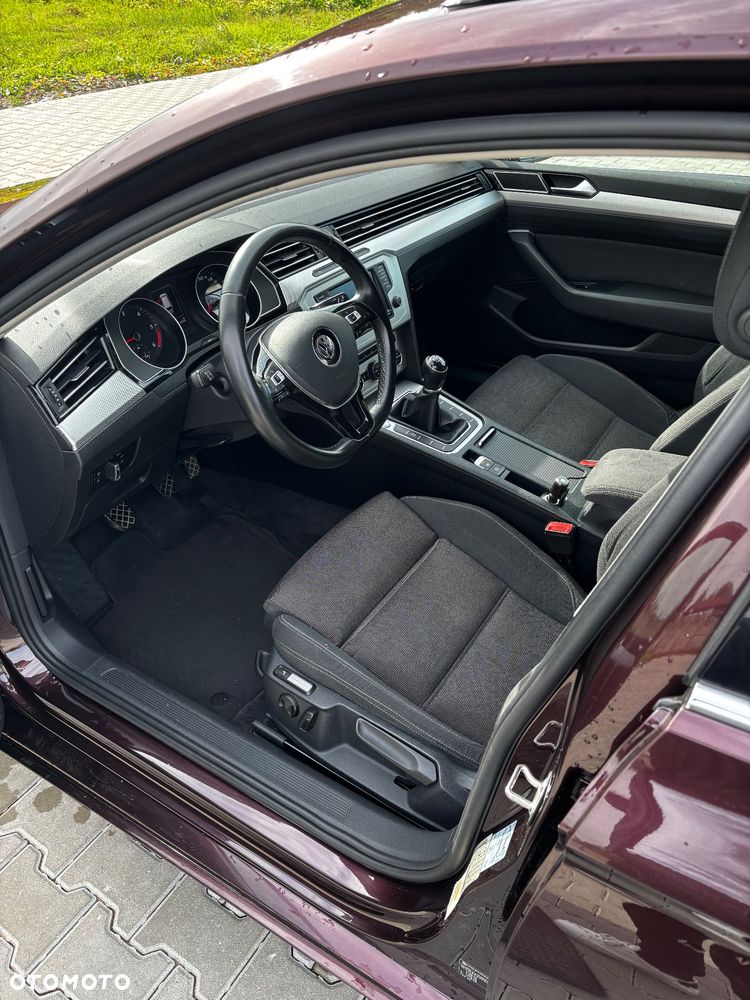 Volkswagen Passat ver-variant-2-0-tdi-bluemotion-technology-comfortline - 16