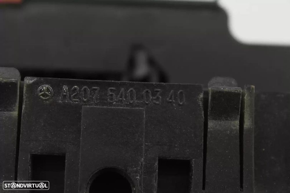 CAIXA RELÉS / FUSÍVEIS MERCEDES-BENZ CLASSE C 2010 -A2075400340 - 4