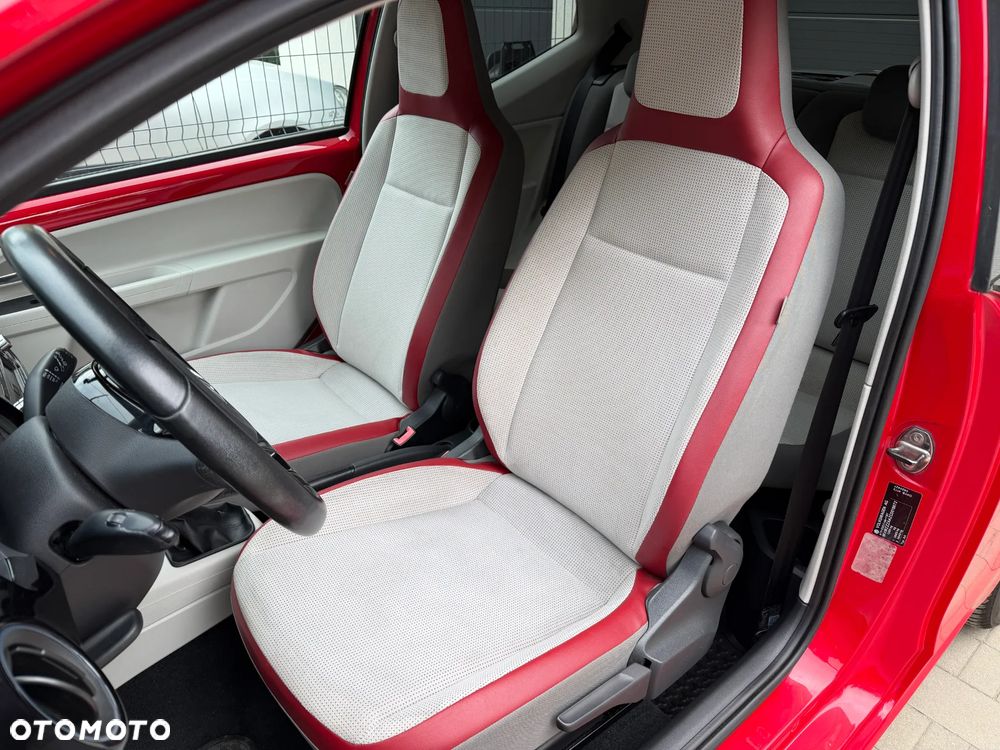 Volkswagen up! 1.0 high - 17