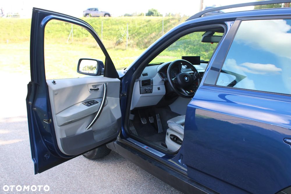 BMW X3 3.0i - 22