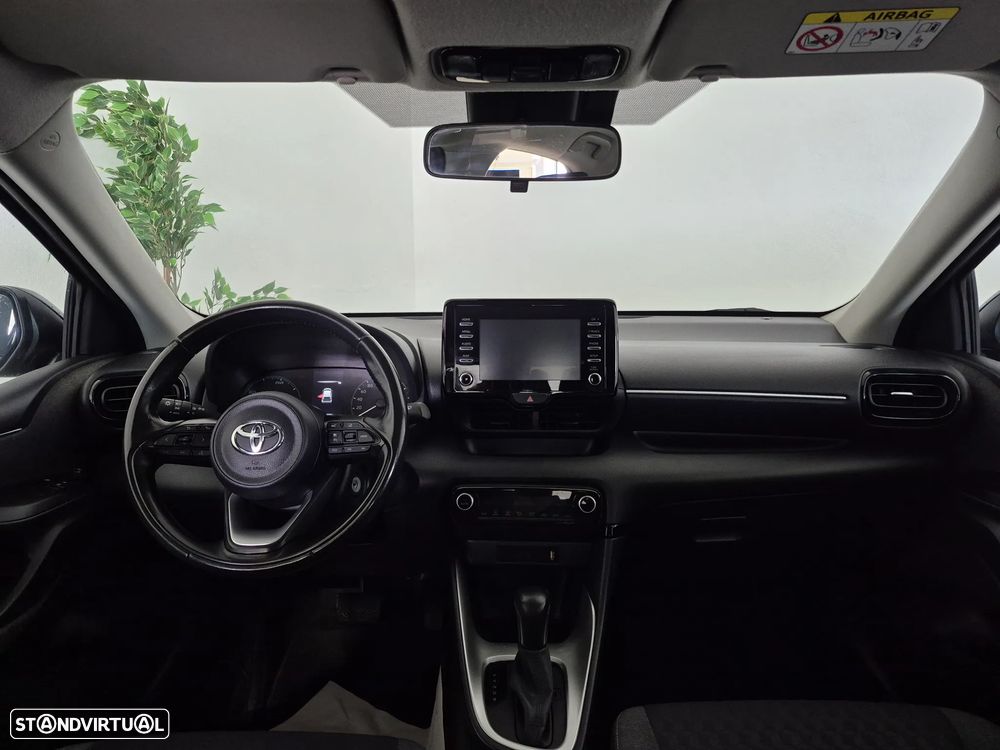 Toyota Yaris 1.5 HDF Comfort Plus - 9