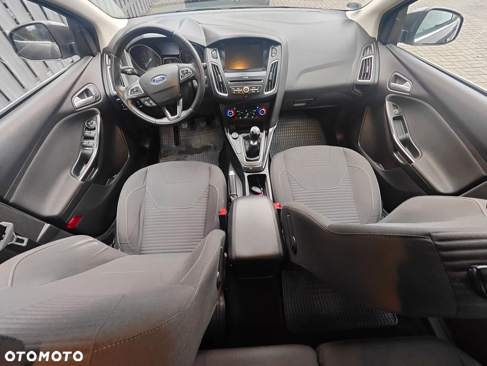 Ford Focus - 15