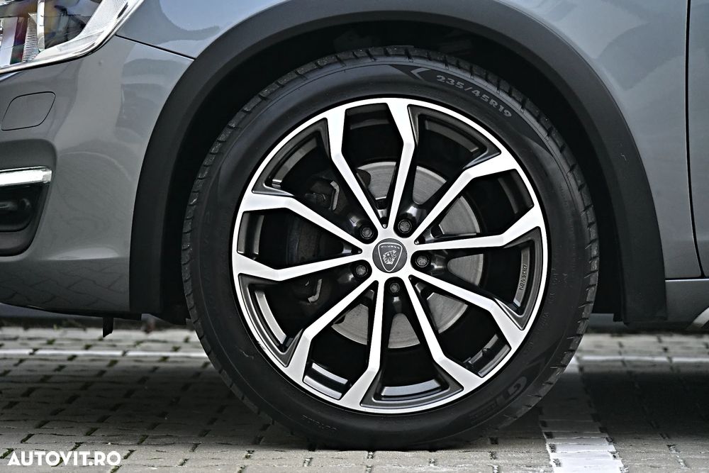 Volvo S60 Cross Country D4 Geartronic Summum - 40