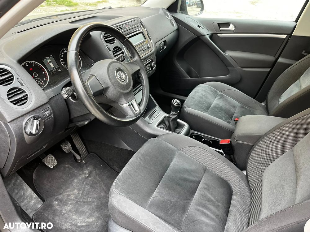 Volkswagen Tiguan - 3
