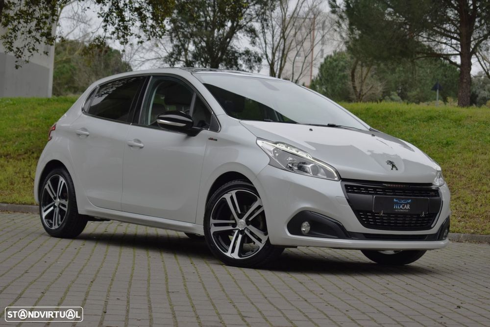 Peugeot 208 1.2 PureTech GT Line - 3