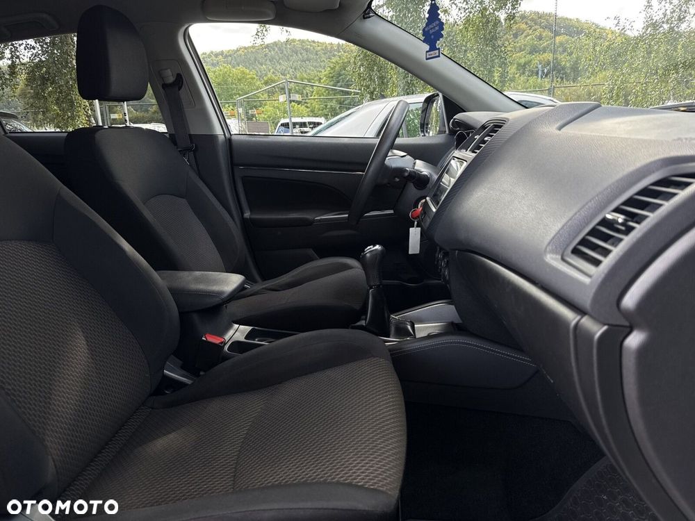 Mitsubishi ASX 2.0 Invite - 13