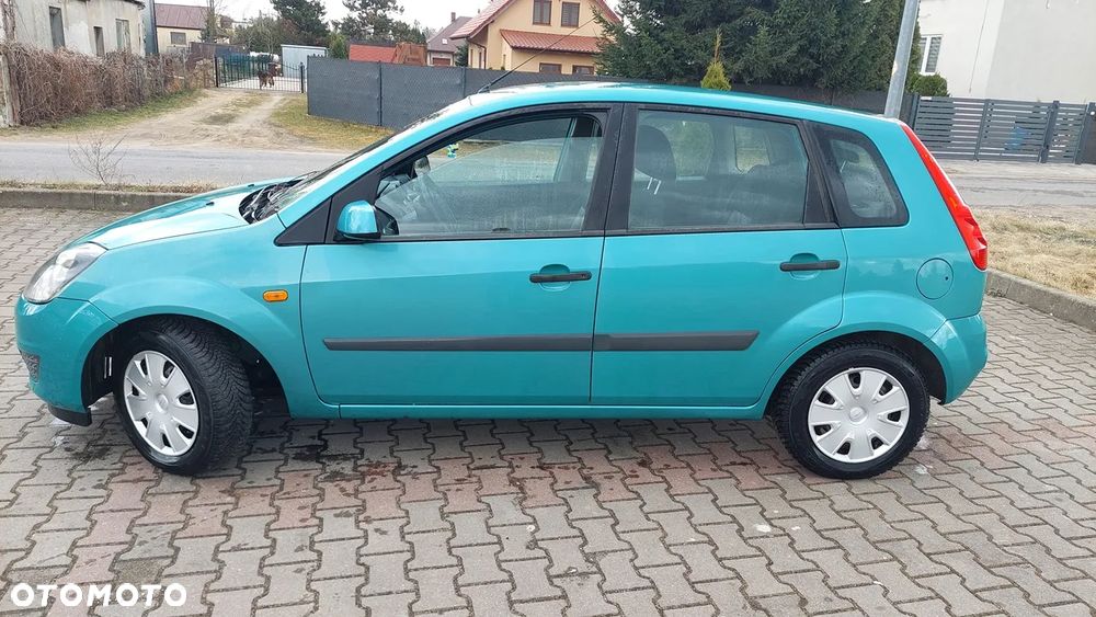 Ford Fiesta - 2
