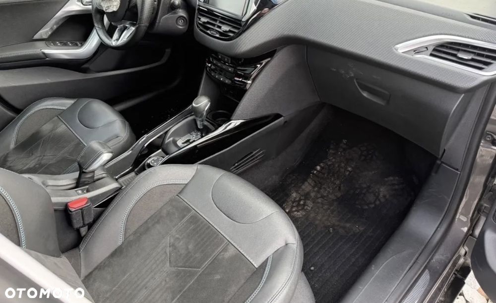 Peugeot 2008 PureTech 110 Stop&Start EAT6 Crossway - 9