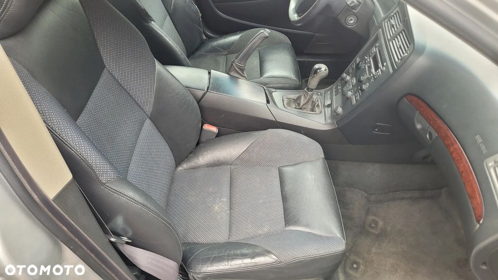 Volvo S60 2.0T Black Edition - 10