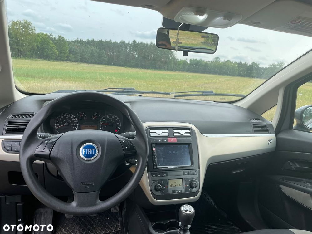 Fiat Grande Punto - 11