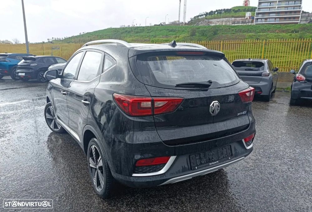 MG ZS EV 44.5 kWh Luxury - 10