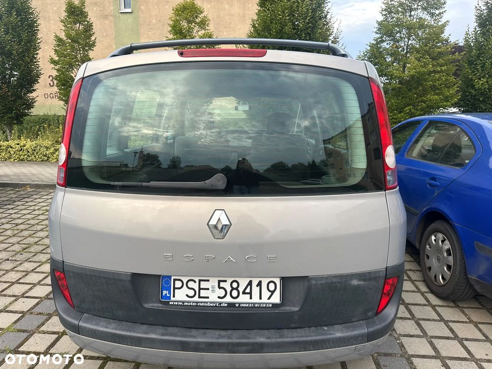 Renault Espace 2.2 dCi Expression - 4