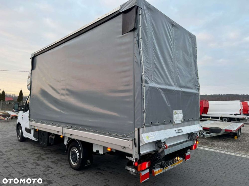 Renault Master 10 europalet z Windą - 9