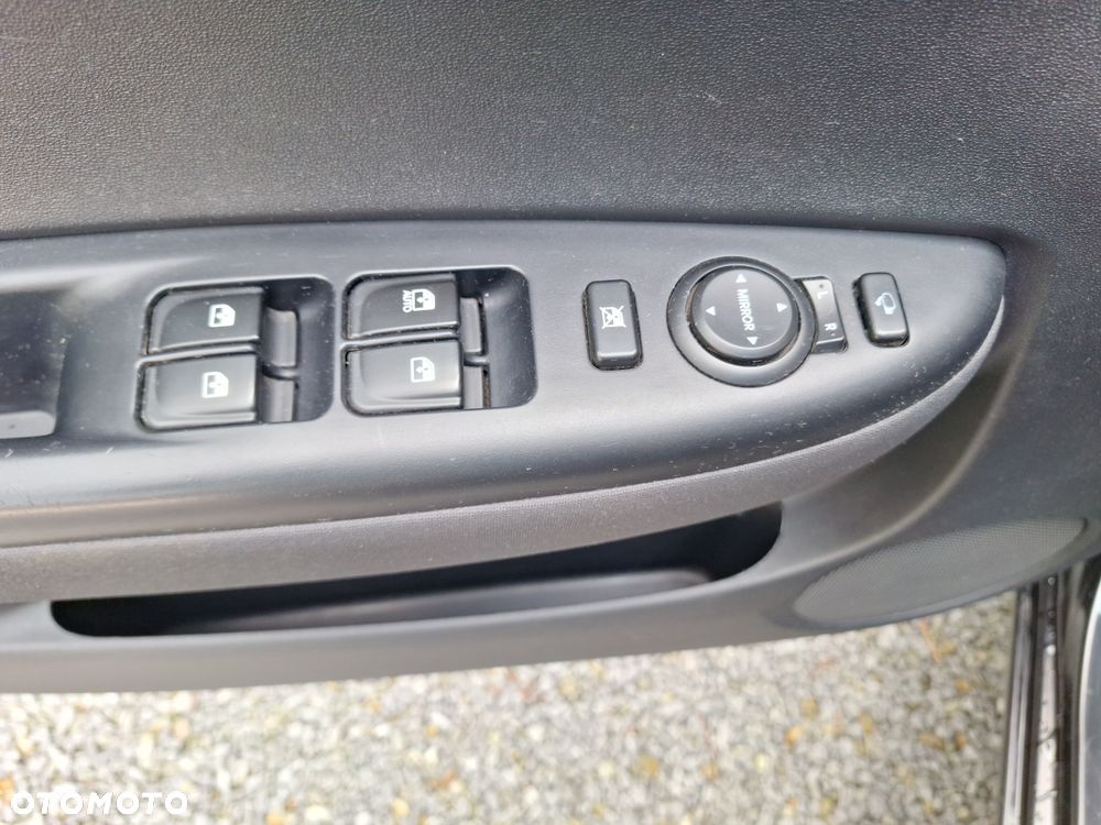 Hyundai i20 - 17