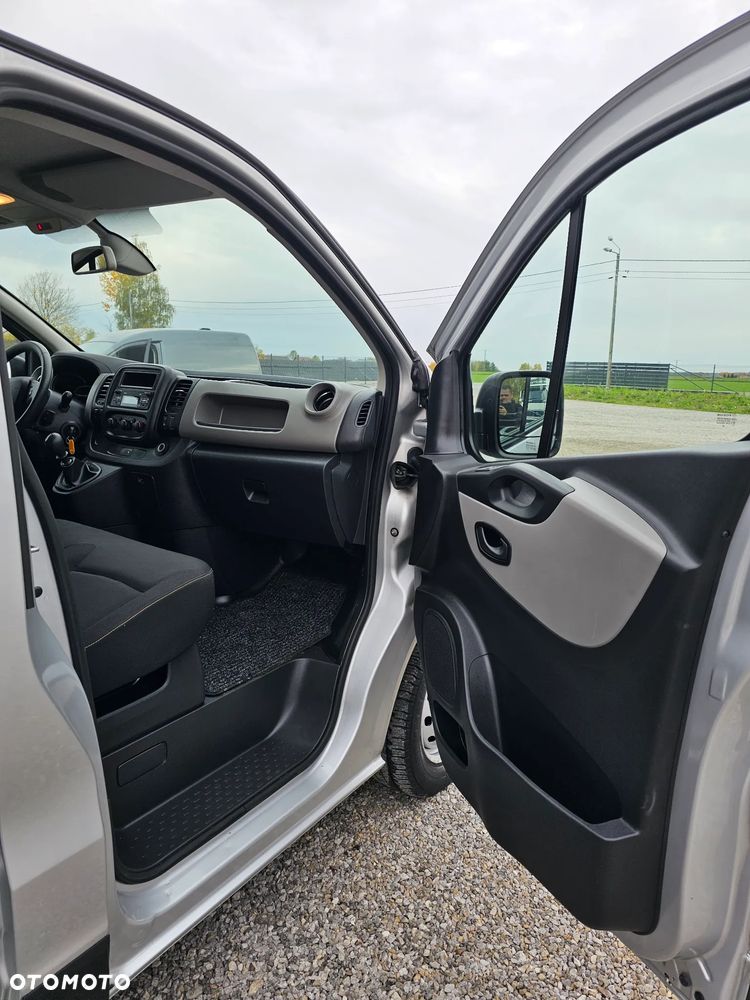 Renault Trafic - 21