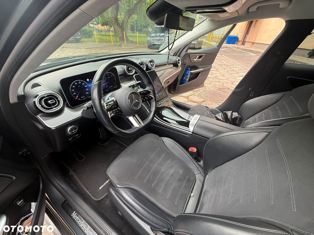 Mercedes-Benz Klasa C 220 d mHEV AMG - 9