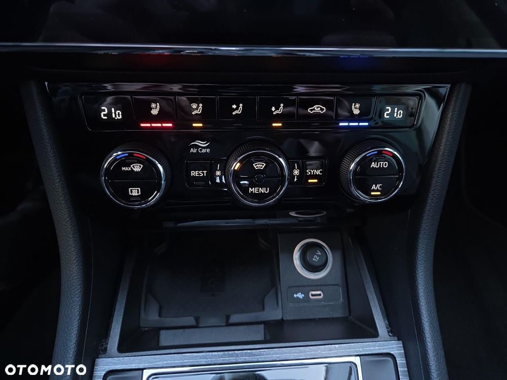 Skoda Superb 2.0 TDI SCR Style DSG - 18