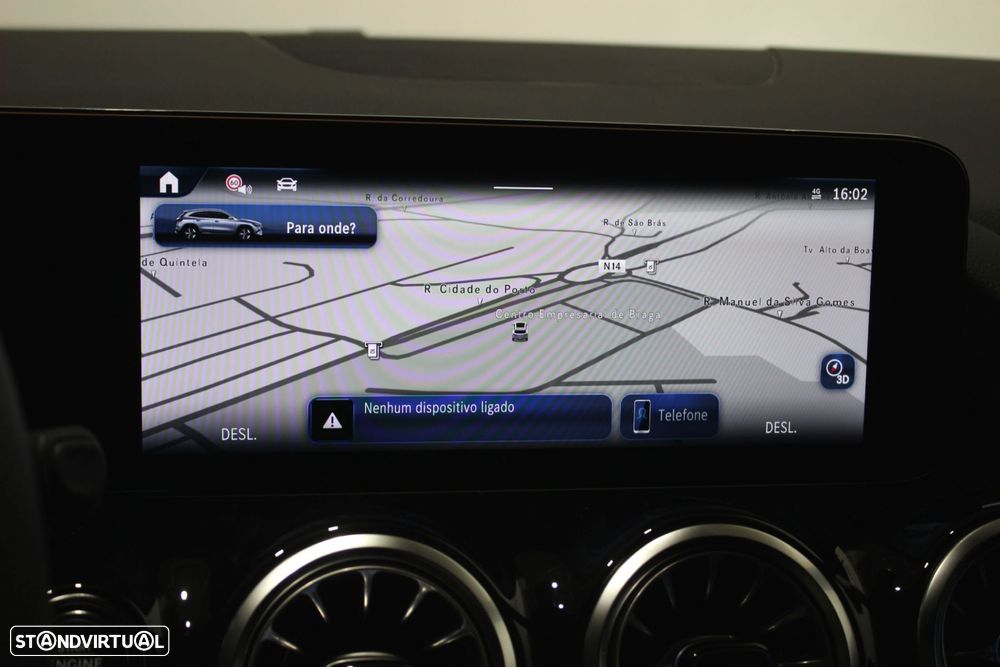 Mercedes-Benz GLA 180 d AMG Line - 25