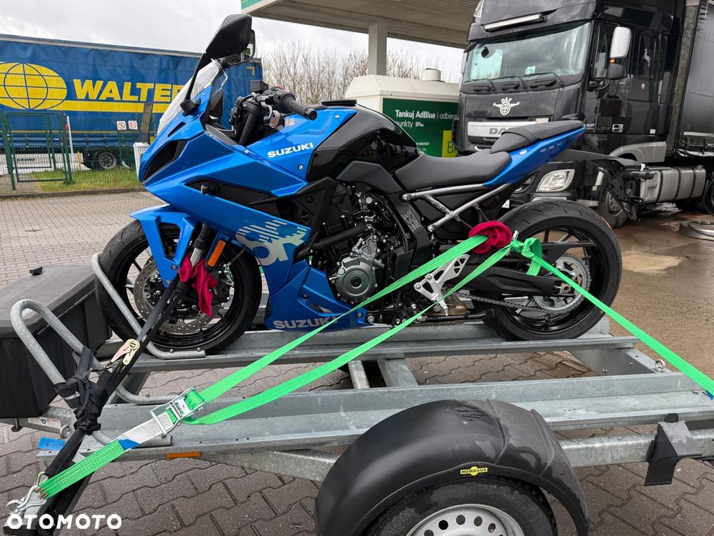 Suzuki GSX-R - 13