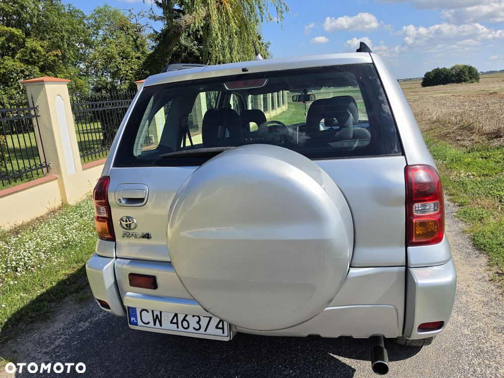 Toyota RAV4 - 4