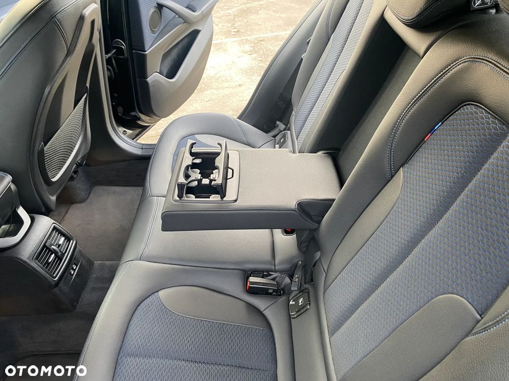 BMW X2 sDrive18d M Sport - 18