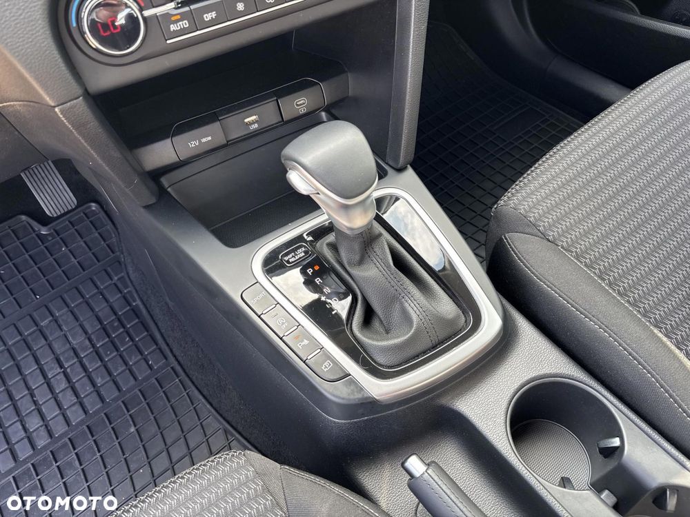 Kia Ceed 1.5 T-GDI M DCT - 16