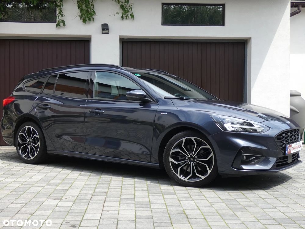 Ford Focus ver-2-0-ecoblue-st--line - 13