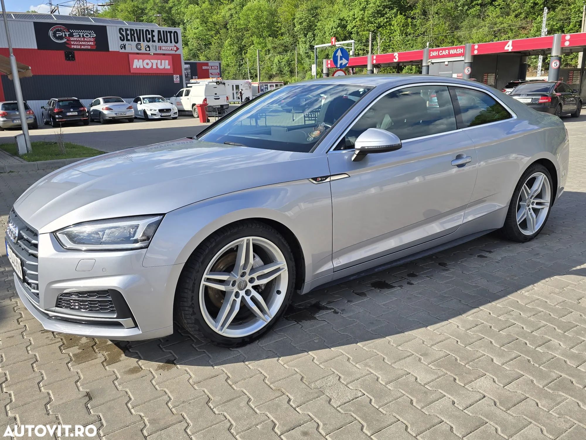 Audi A5 Coupe 2.0 TDI S tronic - 1