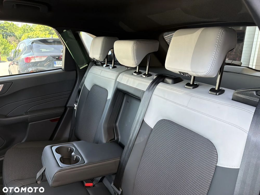 Ford Kuga 2.5 Duratec FHEV SOUND EDITION - 17
