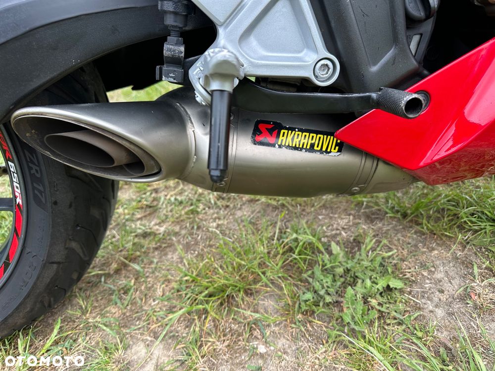 Honda CBR - 9
