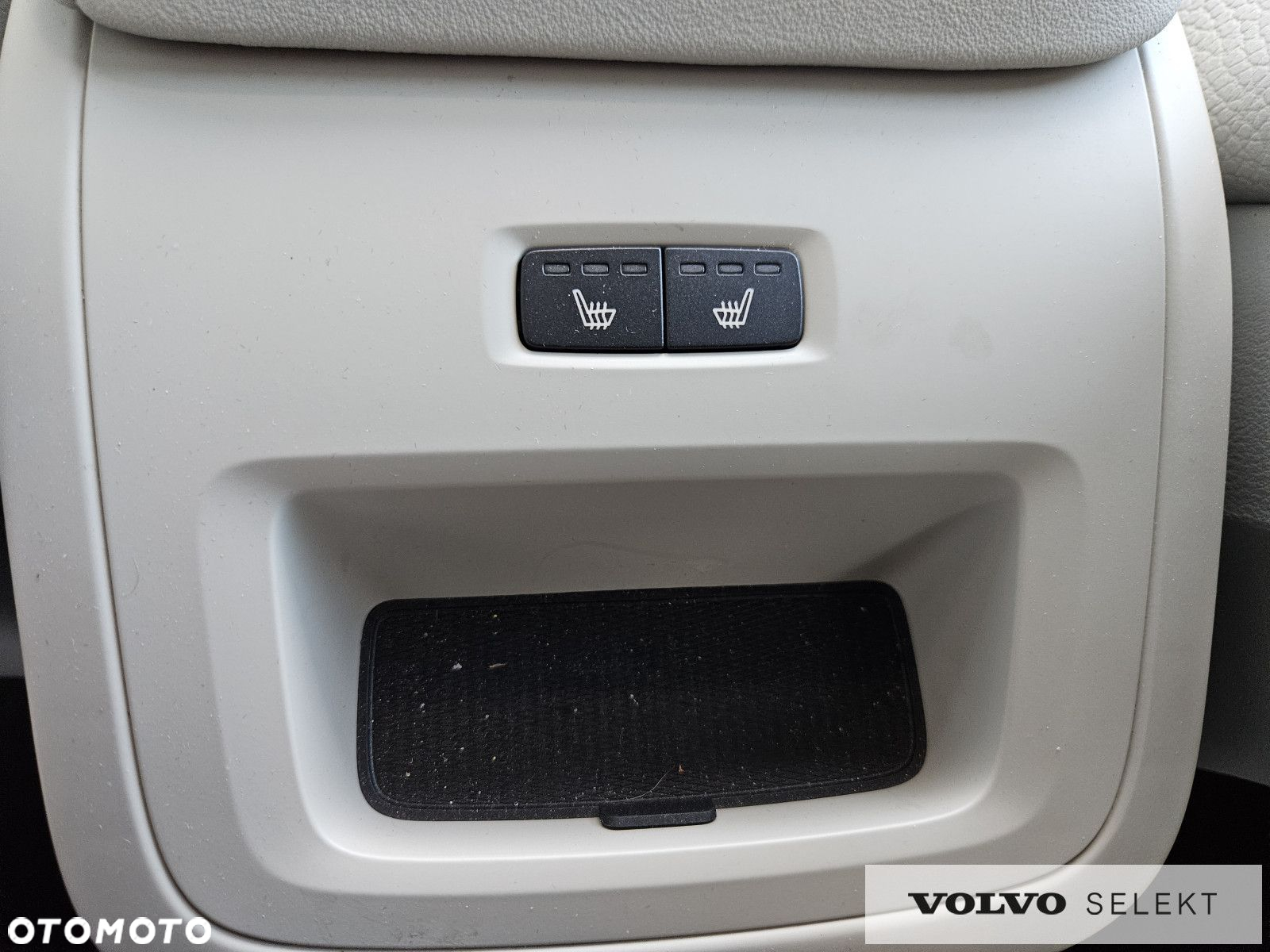 Volvo XC 60 - 32