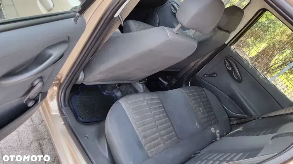 Fiat Punto - 11