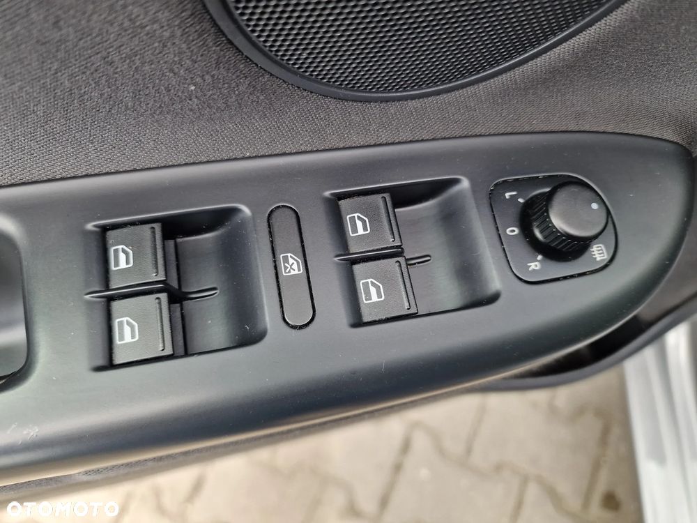 Volkswagen Golf Plus VI Diesel Life - 28