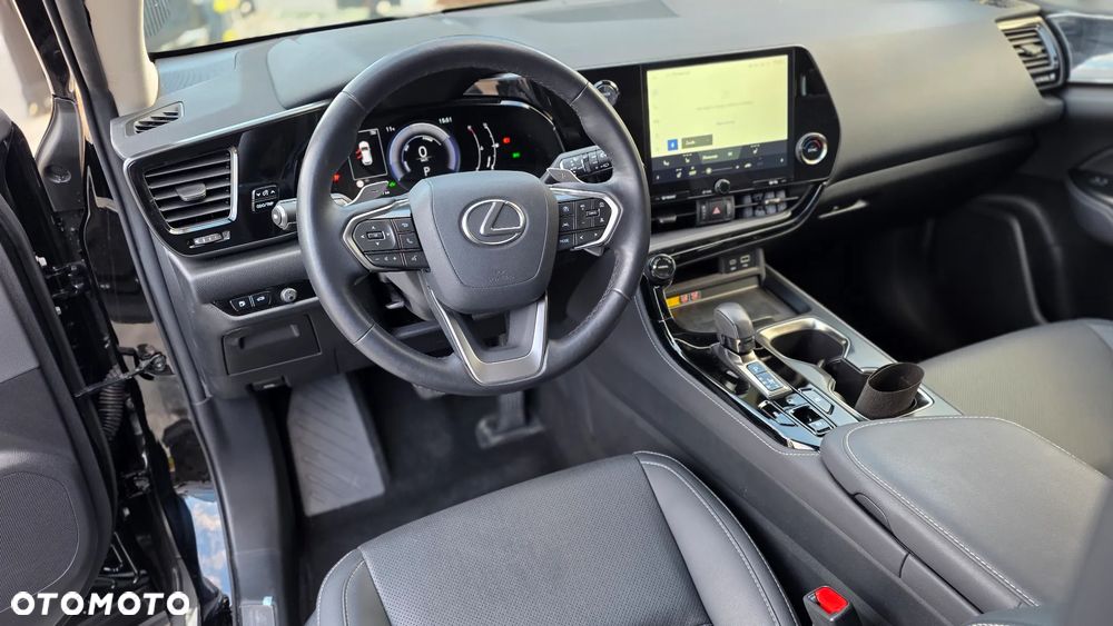 Lexus NX 350h Prestige 2WD - 24