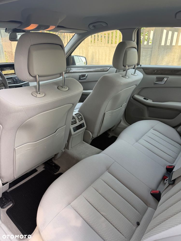 Mercedes-Benz Klasa E 350 CGI BlueEFFICIENCY 7G-TRONIC Elegance - 9