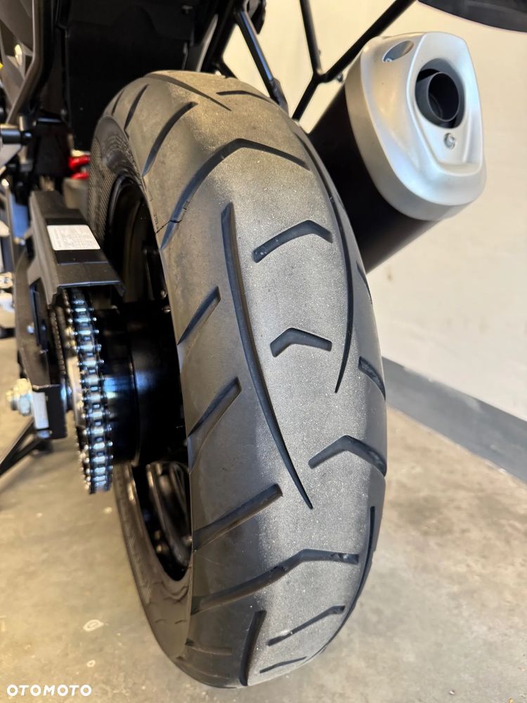 Suzuki V-STROM - 21