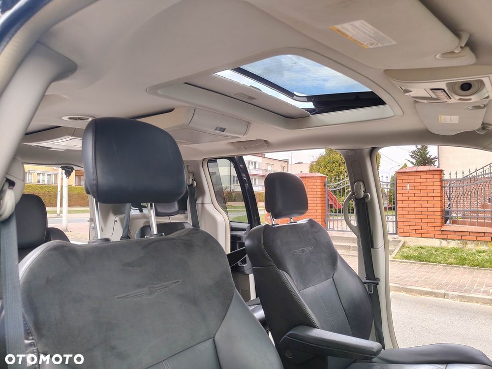 Chrysler Grand Voyager - 31