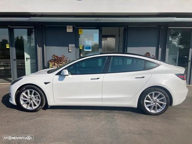 Tesla Model 3 Long Range Tração Traseira - 4