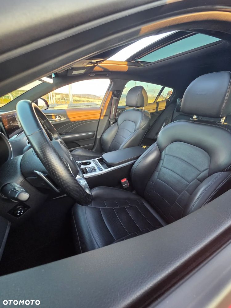 Kia Stinger 3.3 T-GDI V6 GT AWD - 17
