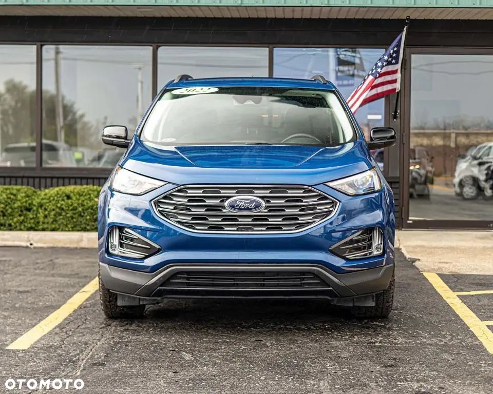 Ford Edge - 2