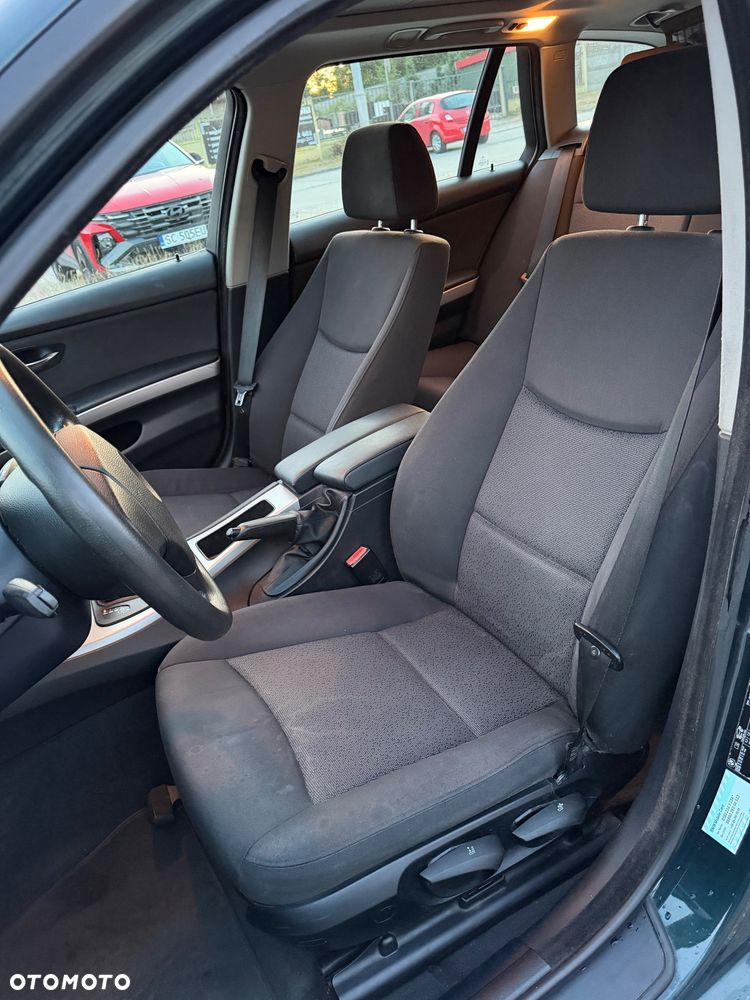 BMW Seria 3 - 12