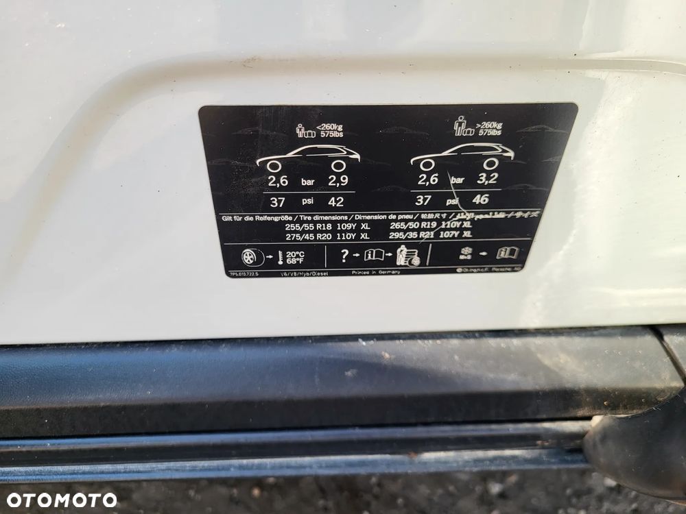 Porsche Cayenne Platinum Edition - 38